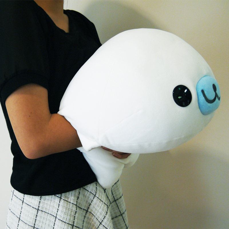 7月2週よりプライズに登場！じんべえさん「ひんやりぬいぐるみXL