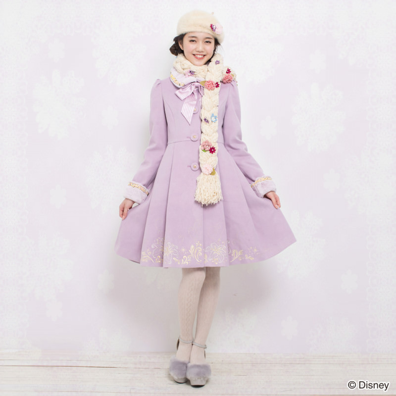 ニット帽・マフラー・コートの3点セット！シークレットハニー