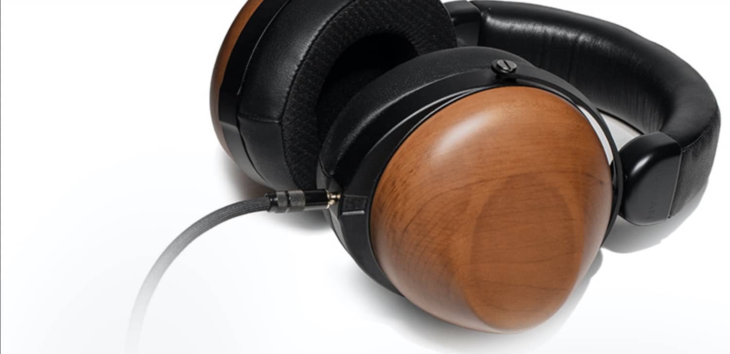 HiFiMAN announces HE-R10 planar closed-back headphone - Dune Blue