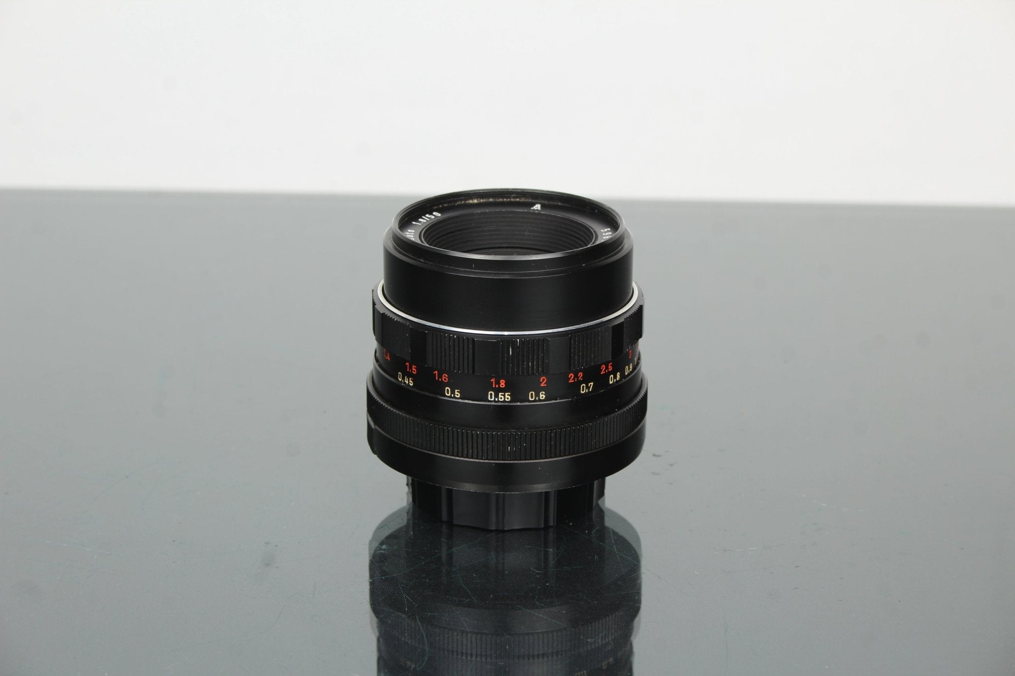 Pentacon Auto 1.8/50 M42 Review: Vintage Character Reborn – Dutch