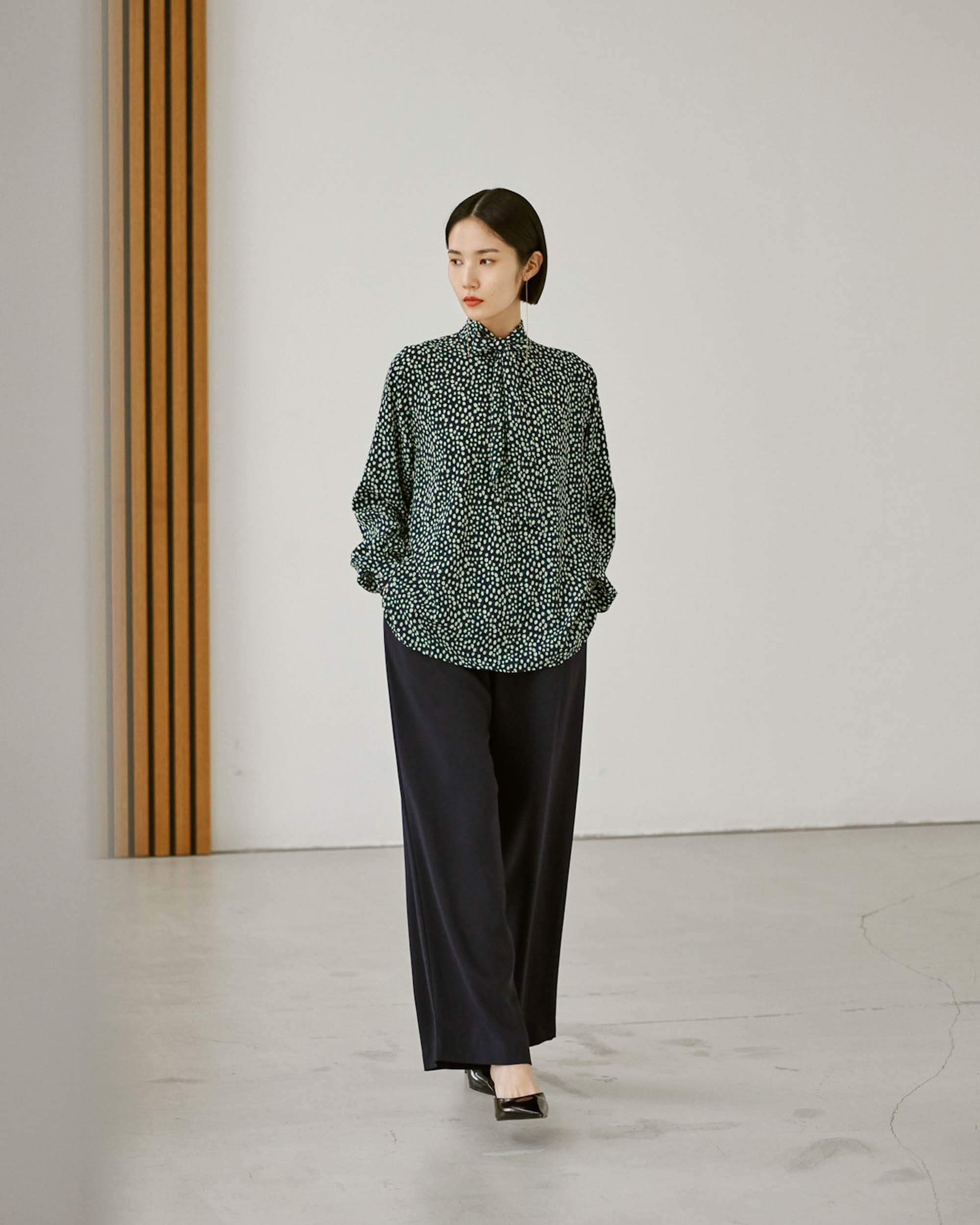 レオパード柄ボウタイブラウス - SOÉJU online store｜上質な大人の