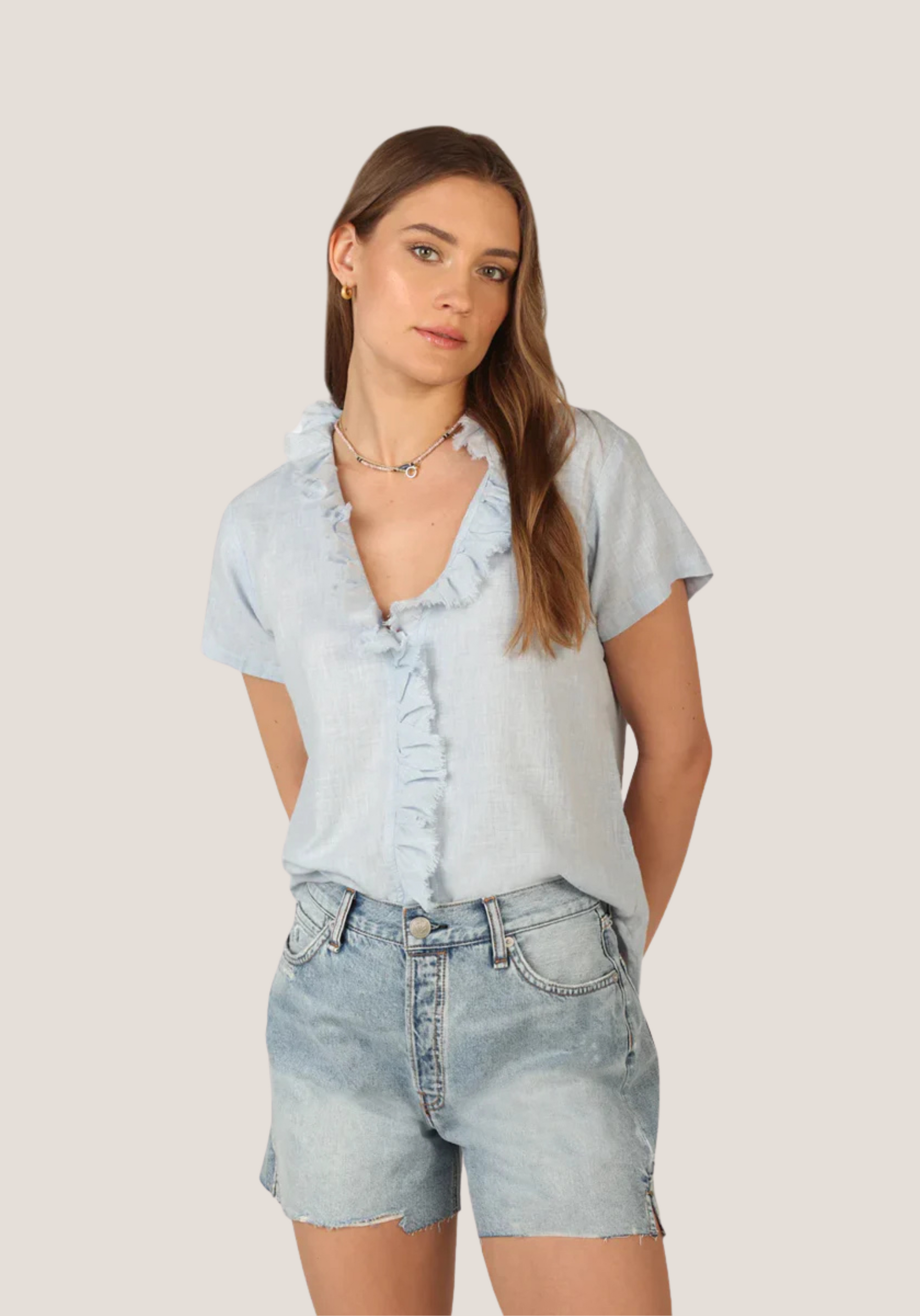 Everly S/S Ruffle Blouse