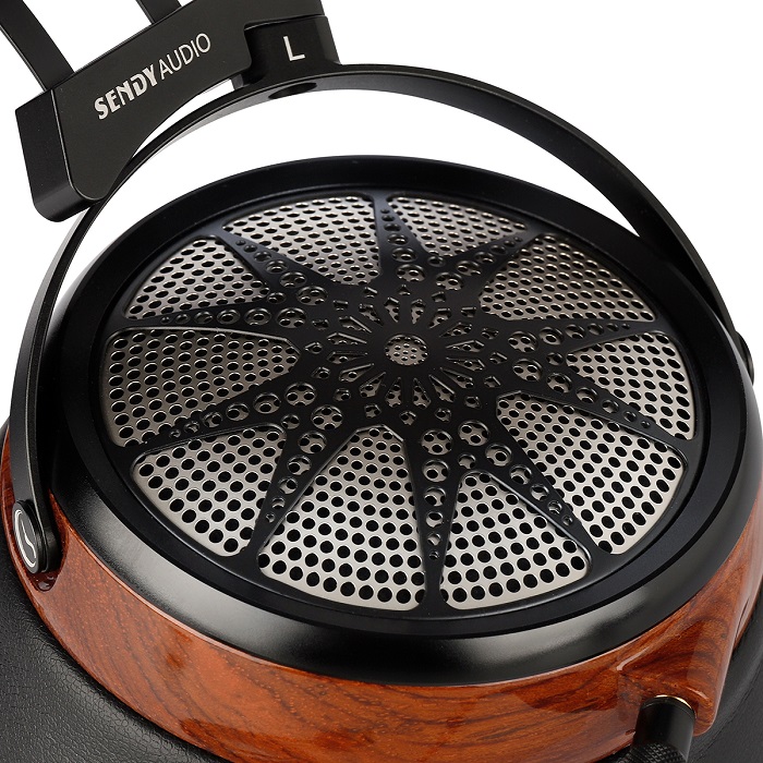 SENDY AUDIO』より天然の木材を使用したオープン型ヘッドホン『 Apollo