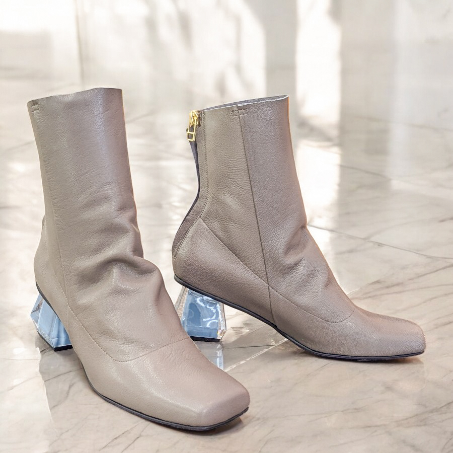 送料無料】MANA マナ ショートブーツ アートヒール スクエアトゥ