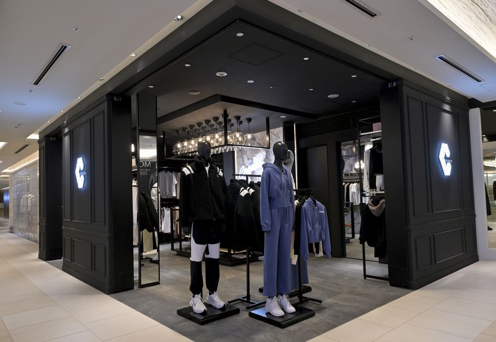 CRONOS /ギンザ シックスに出店。海外進出を視野にファッション提案を