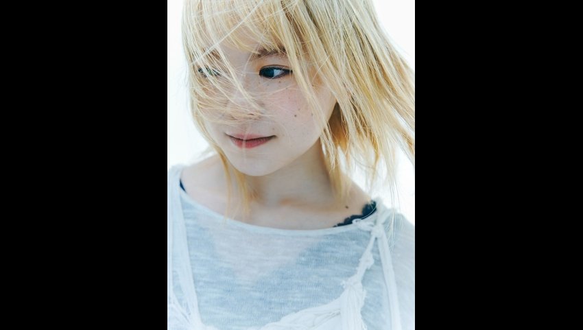 リーガルリリー、たかはしほのかの弾き語りライブ 