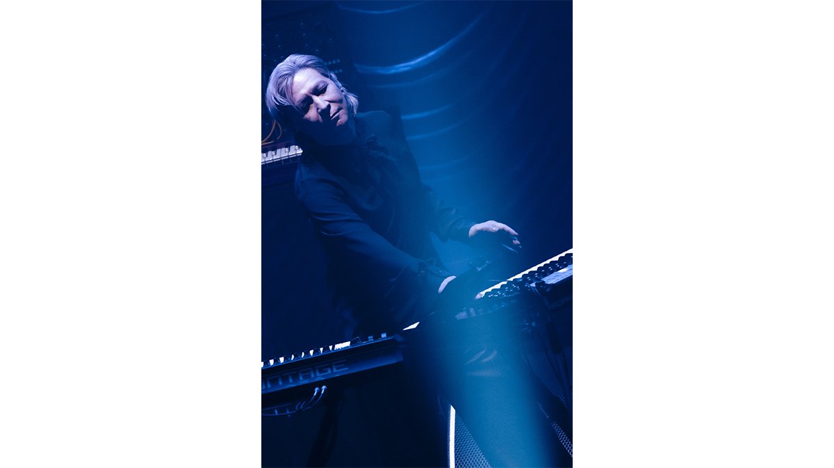 小室哲哉プロデュース【ELECTRO】アンコール公演、ゲストボーカルに