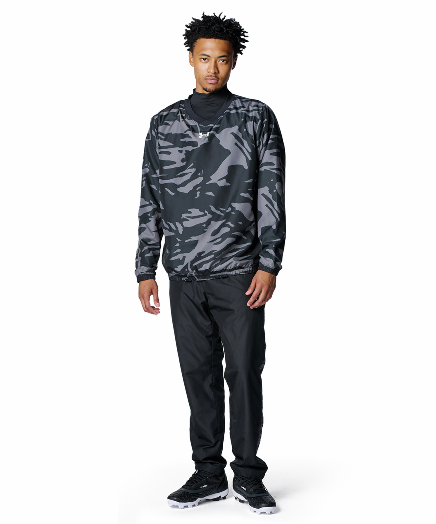 アンダーアーマー公式】 UAノベルティ Vネック ジャケット（ベース