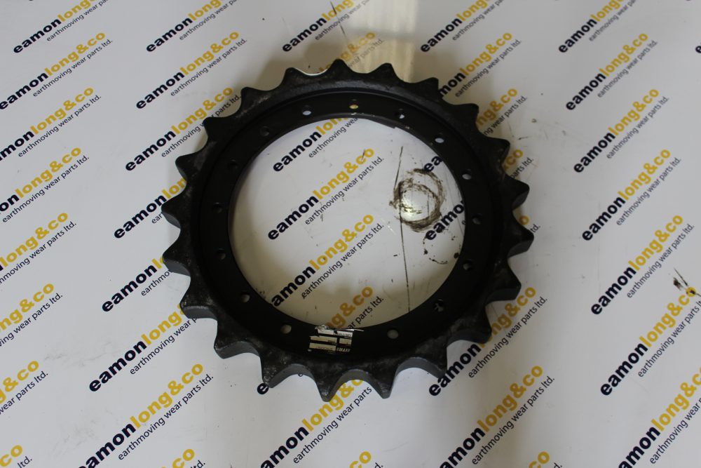1028027, Sprocket - Hitachi ZX130, ZX135, ZX135-3 - Eamon Long & Co