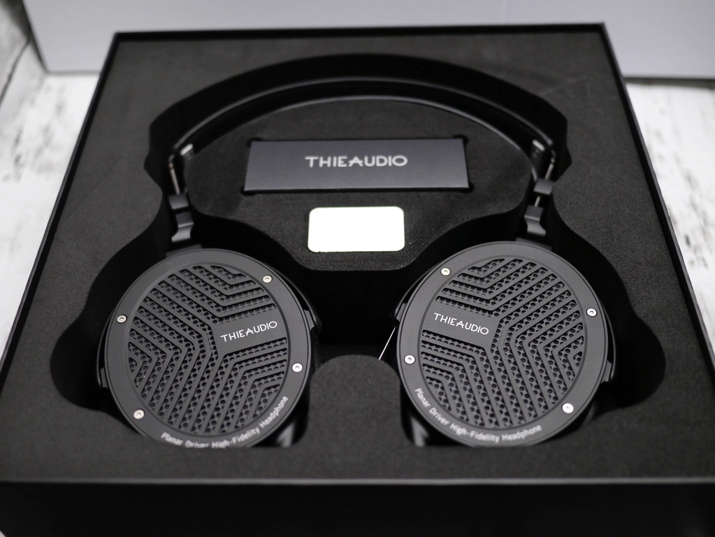平面駆動型ヘッドホン THIEAUDIO Wraith レビュー | EARL-FIIOとライフ
