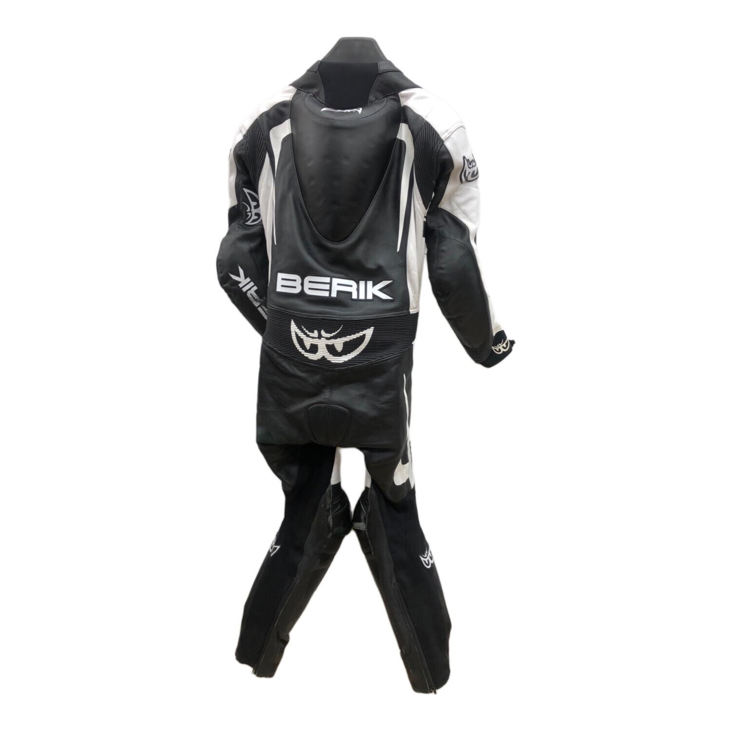 BERIK (ベリック) レーシングスーツ メンズ SIZE 50 ブラック×ホワイト