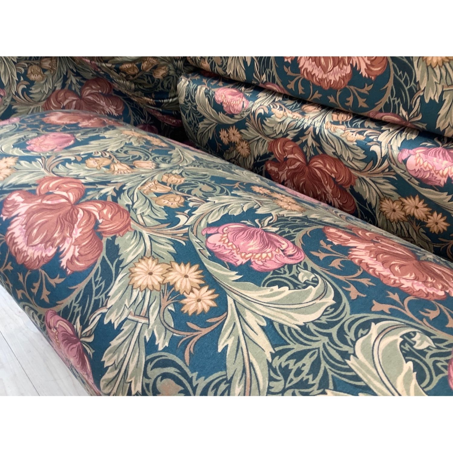 karimoku 花柄オットマン カリモク karimoku コロニアル オットマン 花