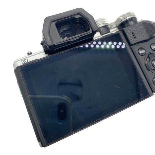 OLYMPUS (オリンパス) ミラーレス一眼カメラ OM-D E-M10 Mark II EZ