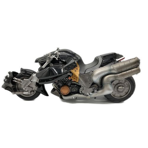 FF VII 限定版 フィギュア クラウド・ストライフ & ハーディ＝デイトナ