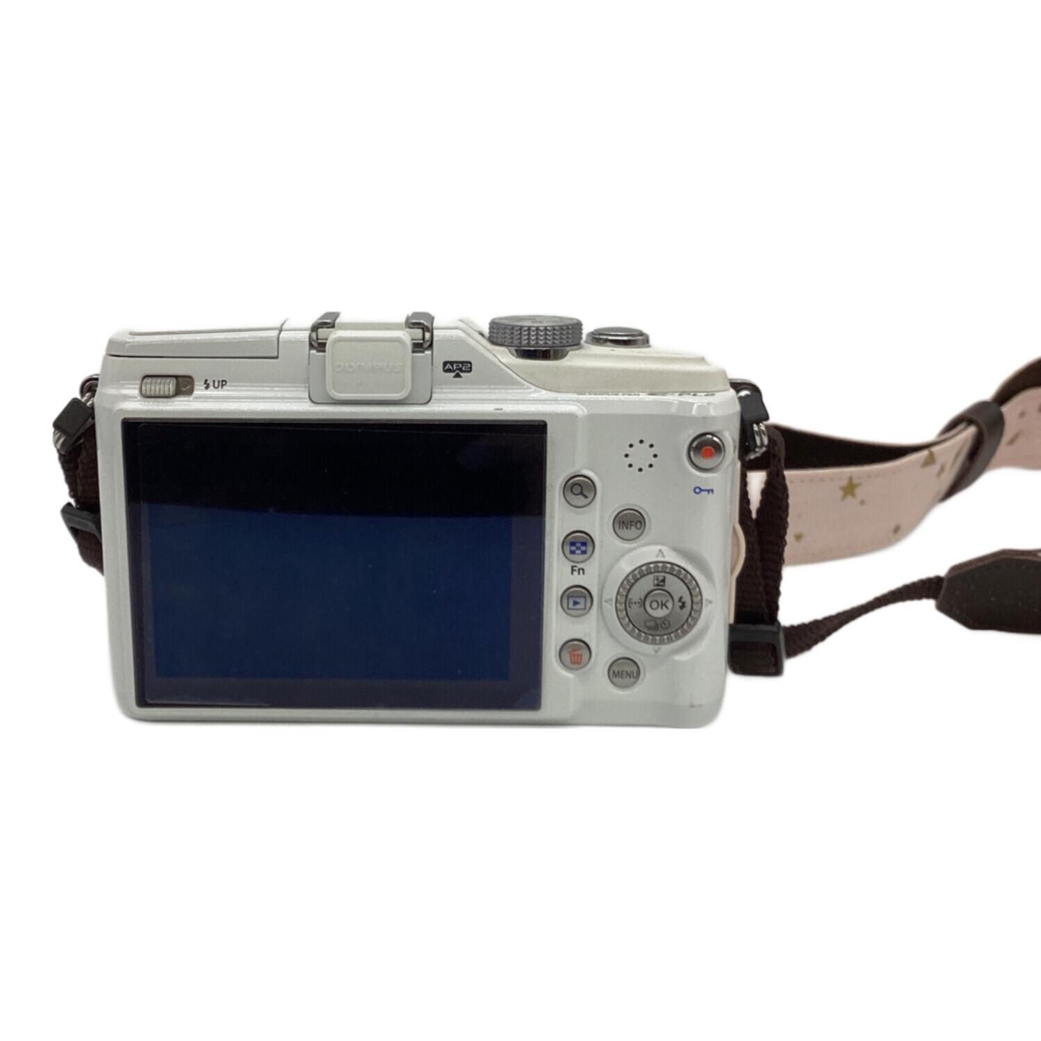 OLYMPUS ミラーレス一眼カメラ 2011年製造｜トレファクONLINE