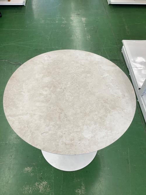 BoConcept (ボーコンセプト) ダイニングテーブル ホワイト 320