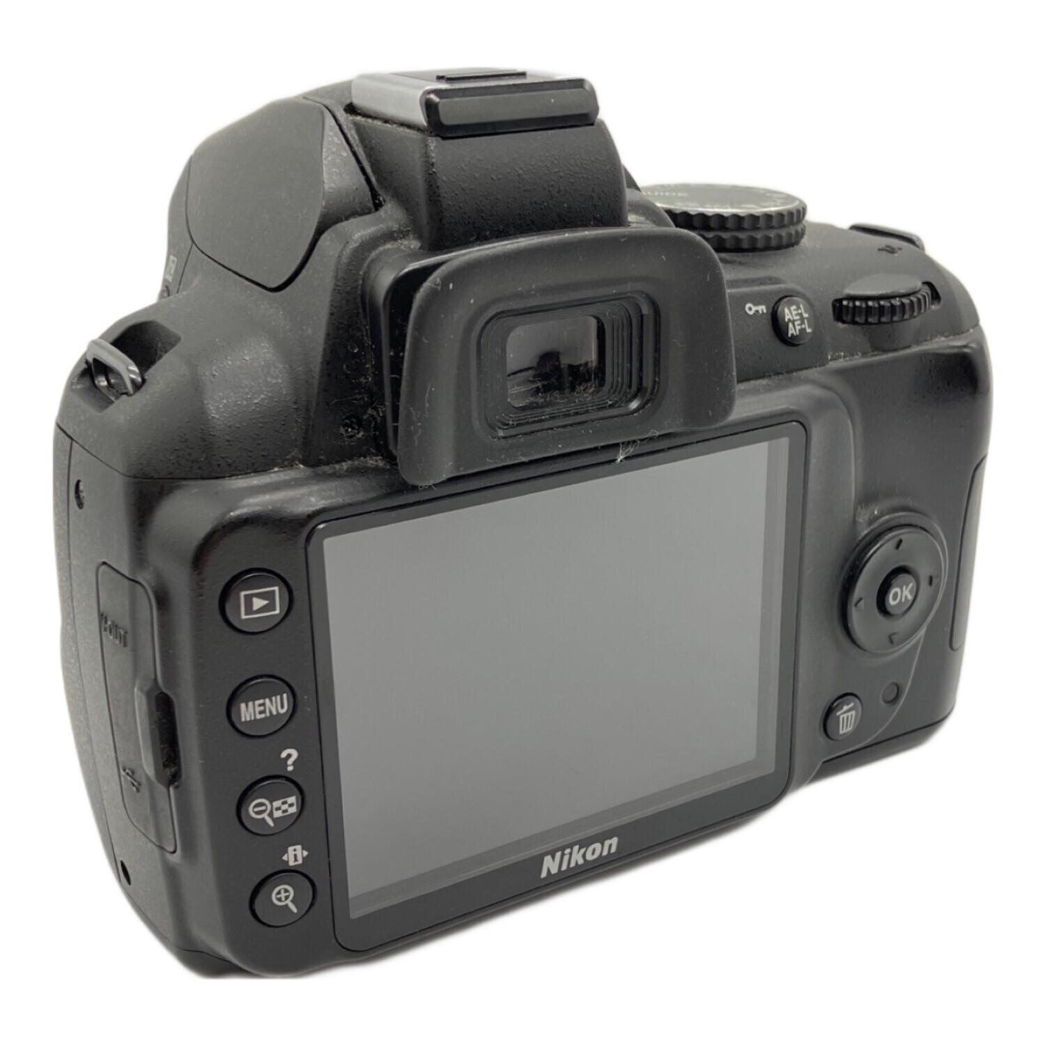 Nikon (ニコン) デジタル一眼レフカメラ D3000 18-55 VR Kit