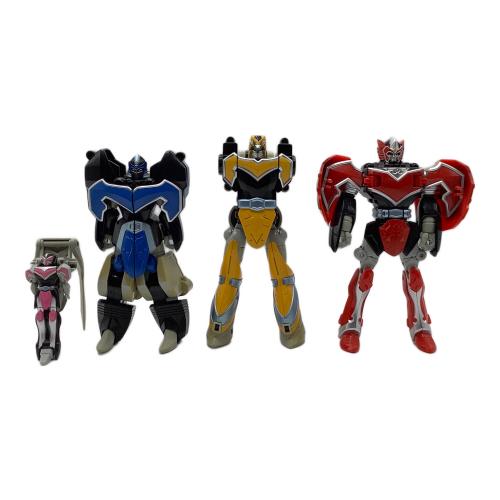 BANDAI (バンダイ) 魔法戦隊マジレンジャー 魔神合体DXマジキング