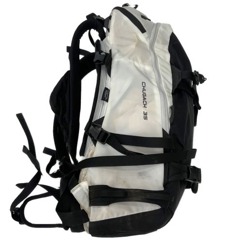 THE NORTH FACE (ザ ノース フェイス) バックパック 35L ホワイト