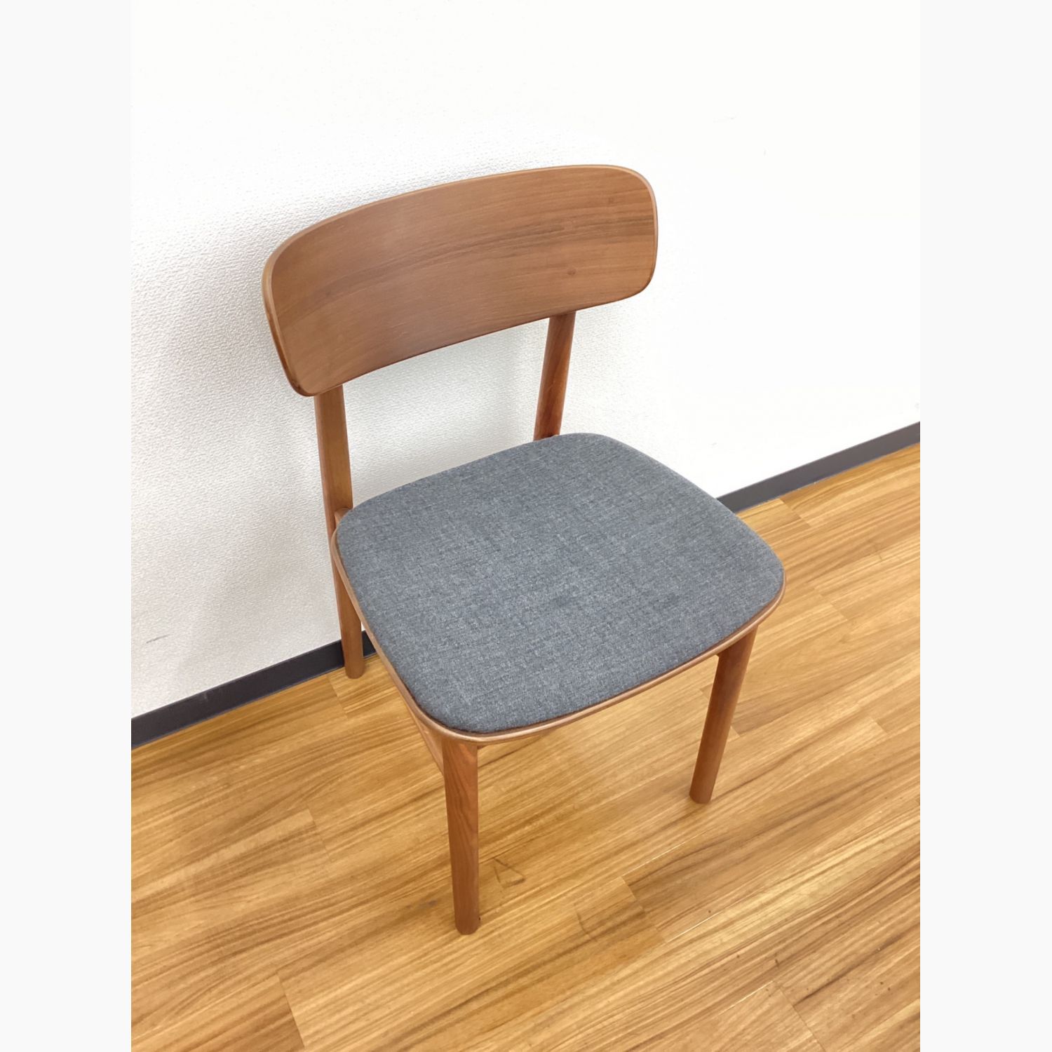 無印良品 (ムジルシリョウヒン) ダイニングチェア ウォールナット