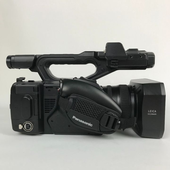 Panasonic パナソニック ビデオカメラ 4K 業務用 通電時間4時間 付属品