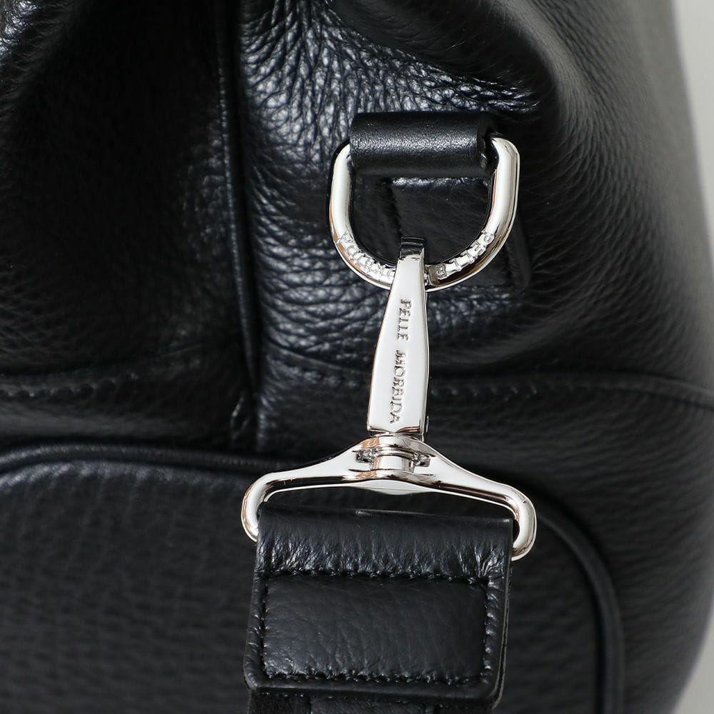 ペッレモルビダMB026A-被せ付ボストンバッグ(Mサイズ) BLACK(BLACK