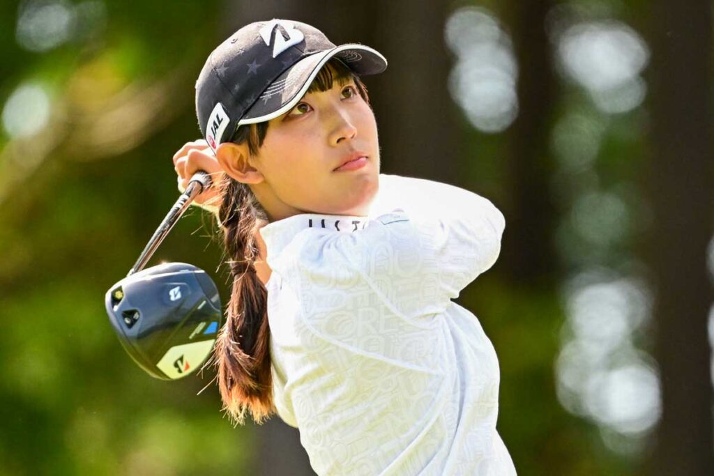 傾斜を利用して「もう少しでホールインワン」！ 国内デビュー戦の馬場