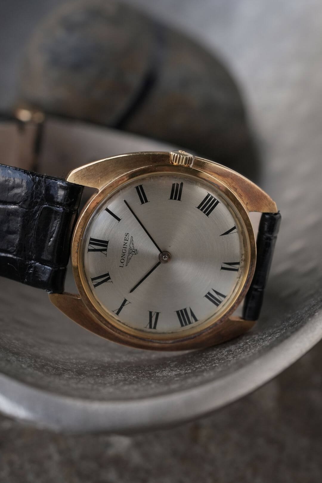 ロンジン/トノーケース/シルバーローマンダイヤル/Longines/C Line