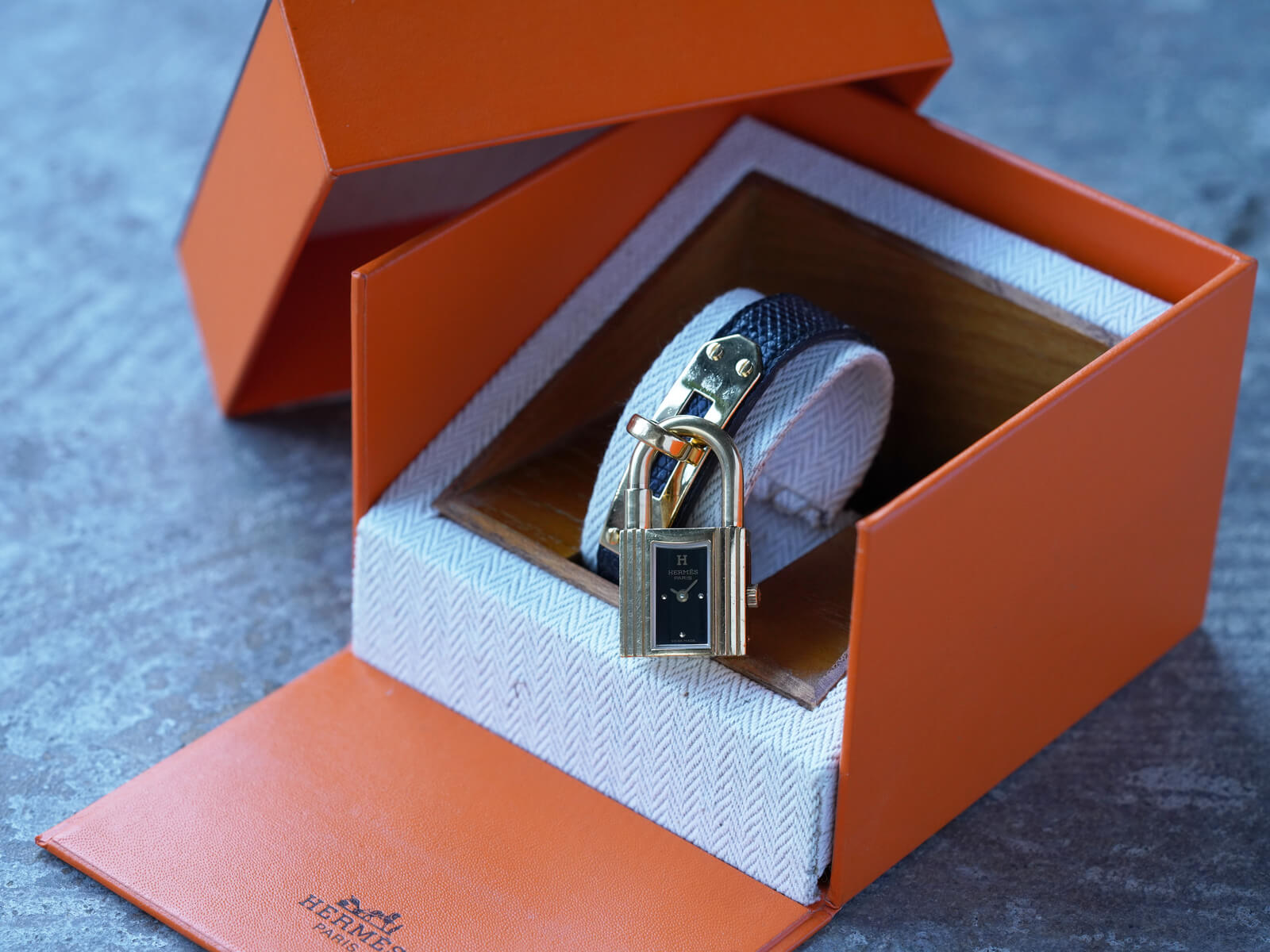 エルメス/ケリーウォッチ/ブラックダイヤル/Hermes/Kelly Cadenas