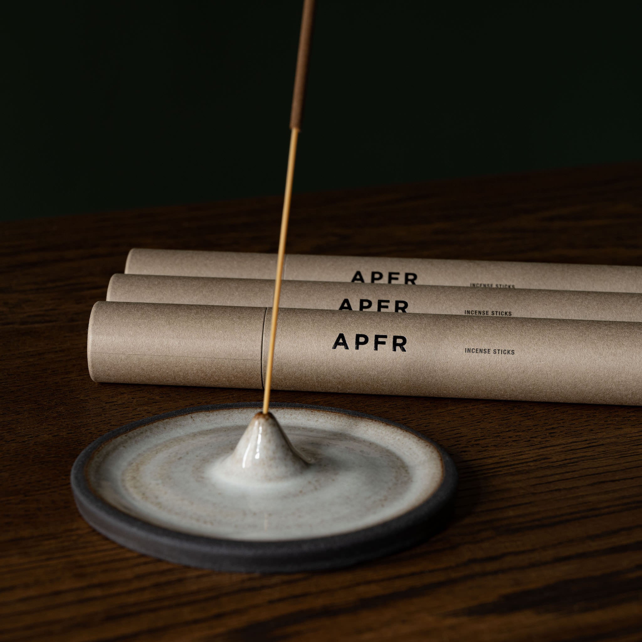 APFR Incense Sticks (Oakmoss & Amber) – Edinburgh Mercantile