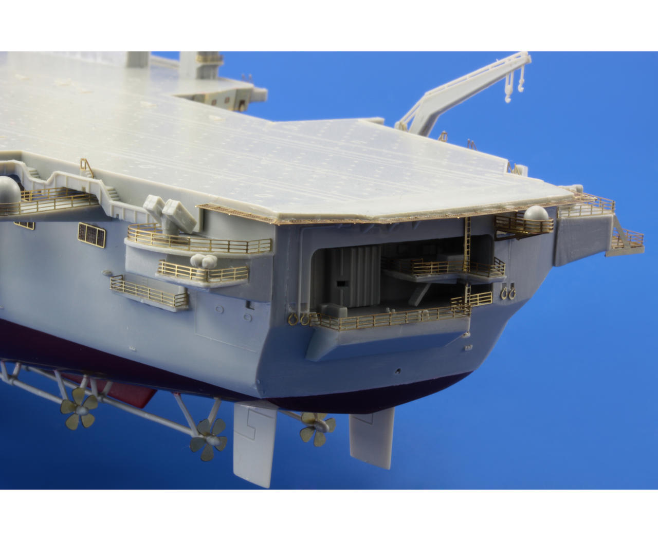 USS ニミッツ CVN-68 (2005) 1/700 - エデュアルドeショップ