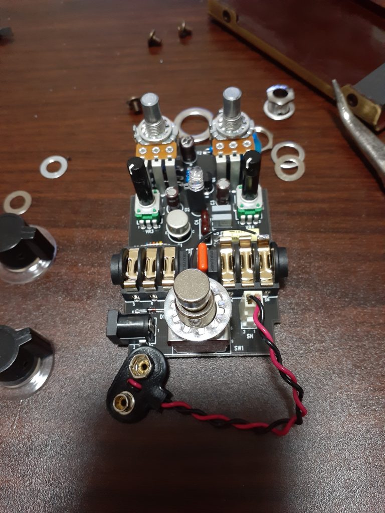 製作日記15 Vemuram myriad Fuzzを回路解析してみた - Effects Factory