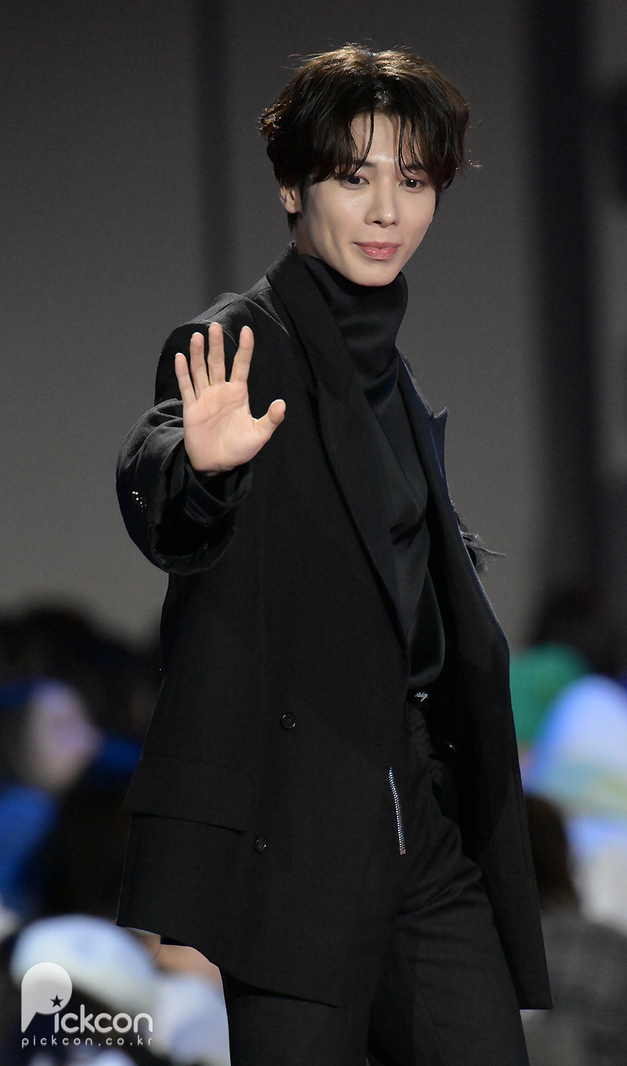 TXTテヒョン、誕生日を迎え愛の実に2500万ウォン寄付-Chosun online