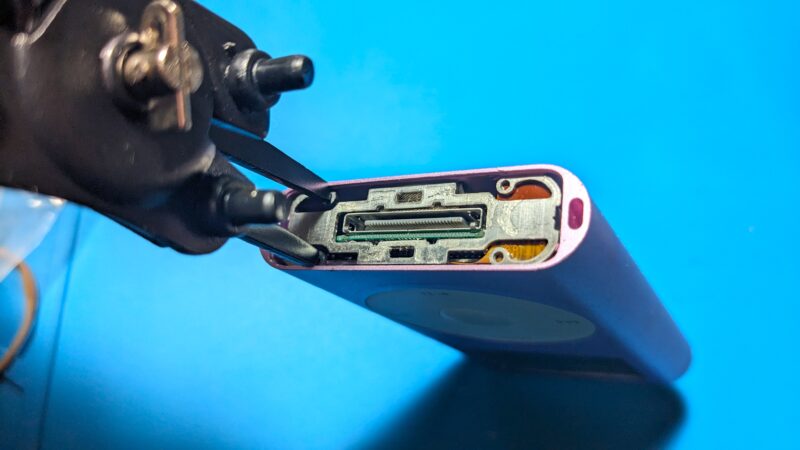 名機再生】iPod mini 第2世代のジャンク品をSD化＆バッテリー交換して