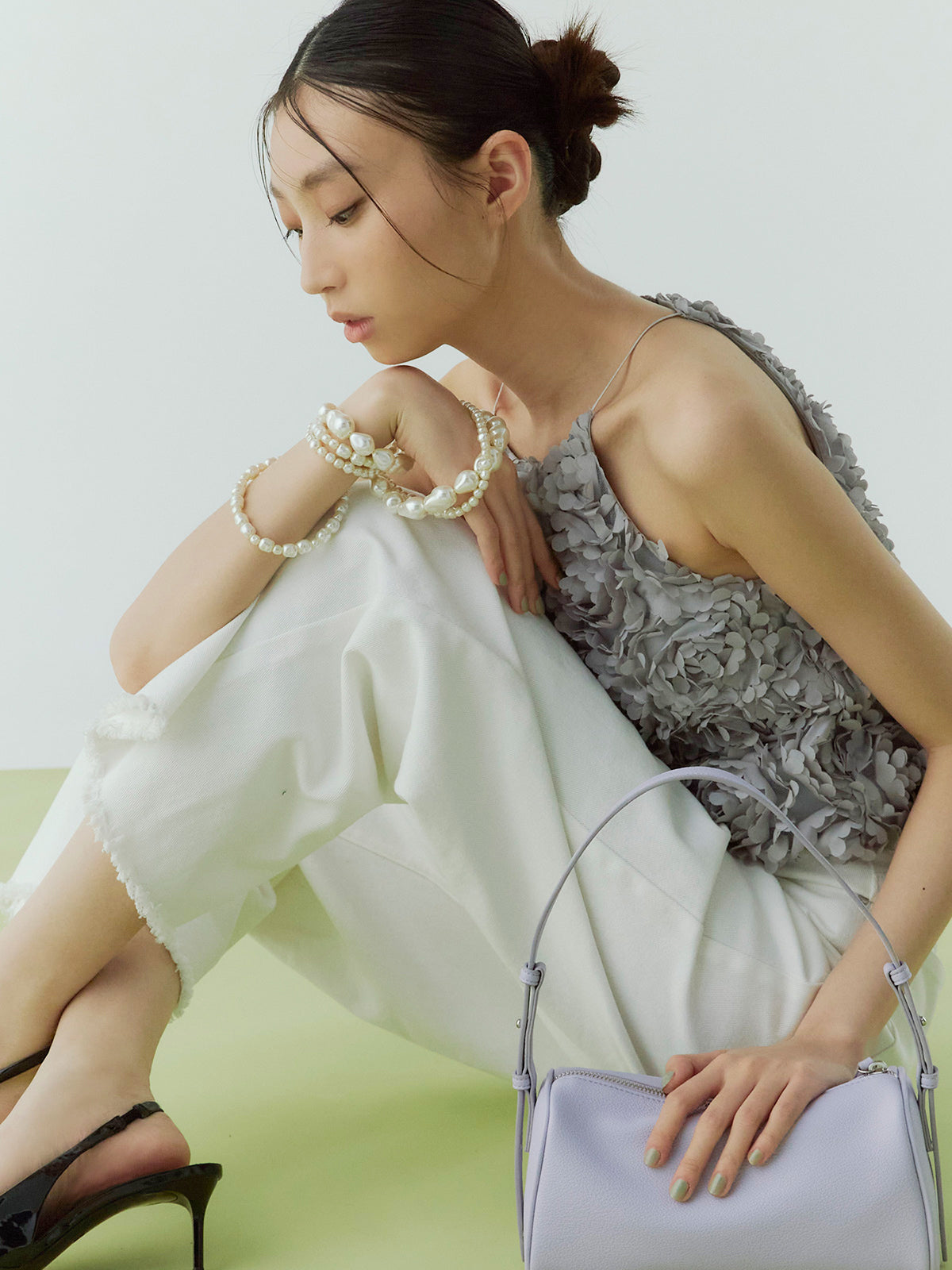 ボリュームフラワーモチーフアメスリトップス