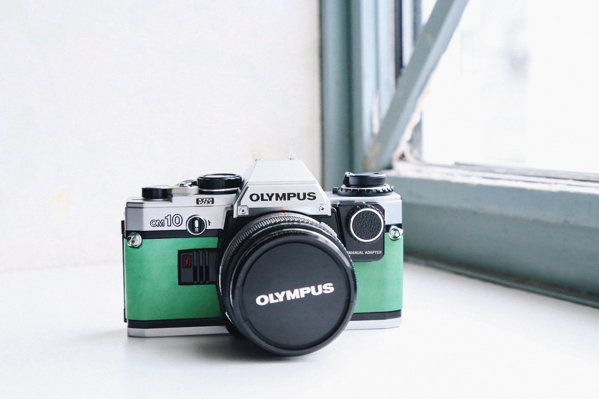 OLYMPUS OM-10 緑の時間🦉📗【完動品】初めての一眼レフにもおすすめ