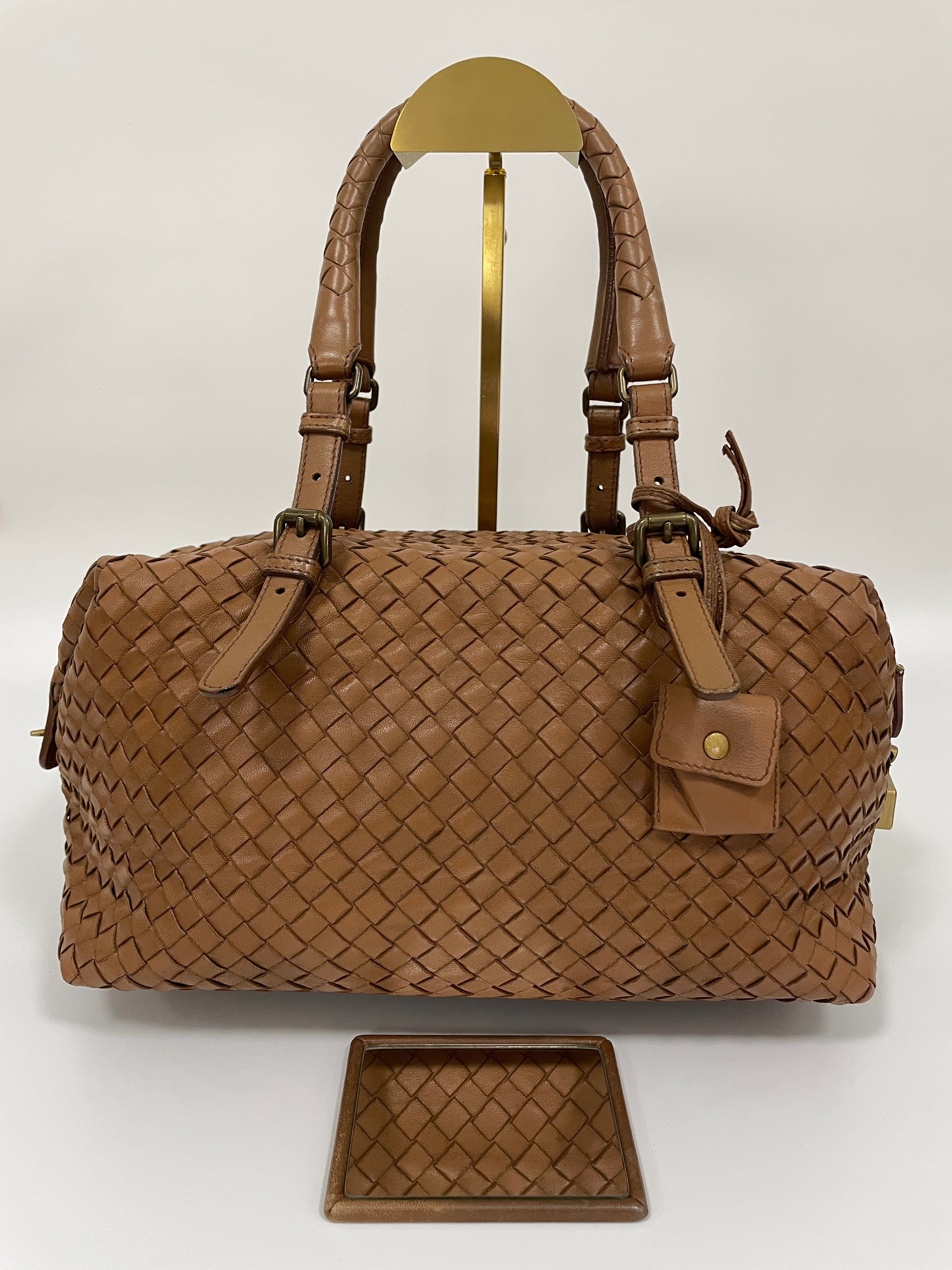 Bottega Veneta Intrecciato Montaigne Bag in Brown Leather