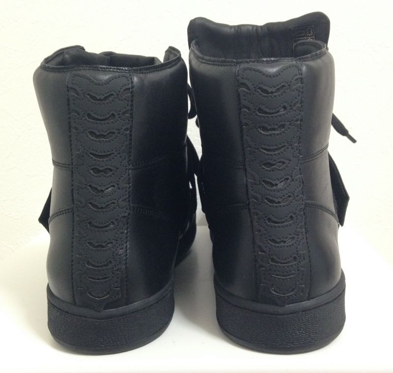 GIVENCHY(ジバンシィ)ブラックレザーベルクロ付きハイカットスニーカー