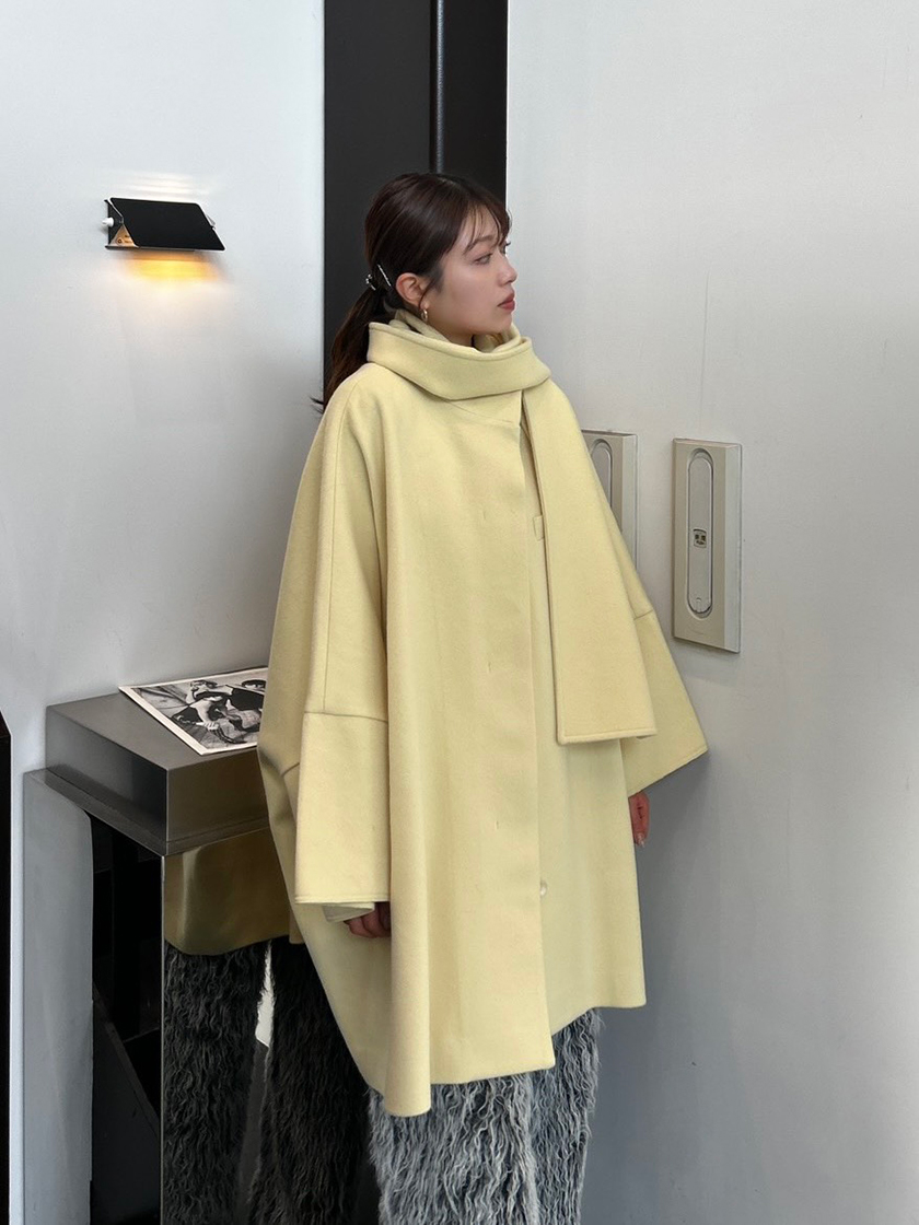 ELLE SHOP】上質ウールで仕立てる、冬の主役マフラー付ポンチョコート