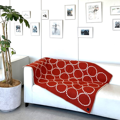 mina perhonen/ミナ ペルホネン｜軽くて暖かい「ミナ ペルホネン」の