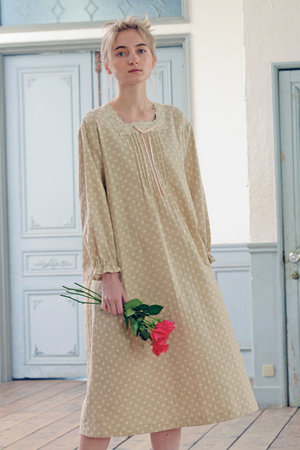 IKUKO(イクコ)｜杢糸Wガーゼピンタックネグリジェ/ベージュ水玉 の通販