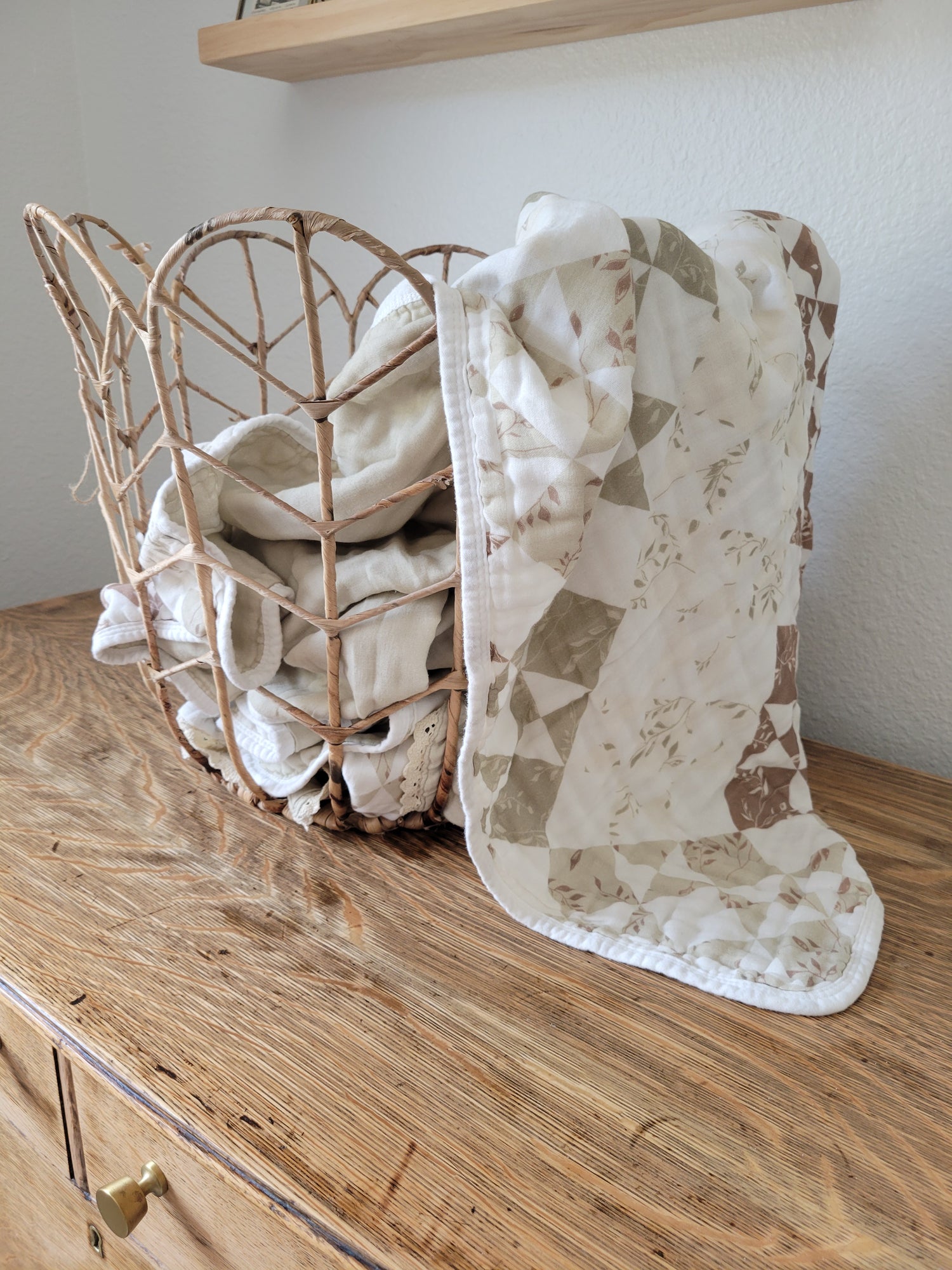 Ivy Quilted 6 Layer Gauze Blanket – Ellie + Layne