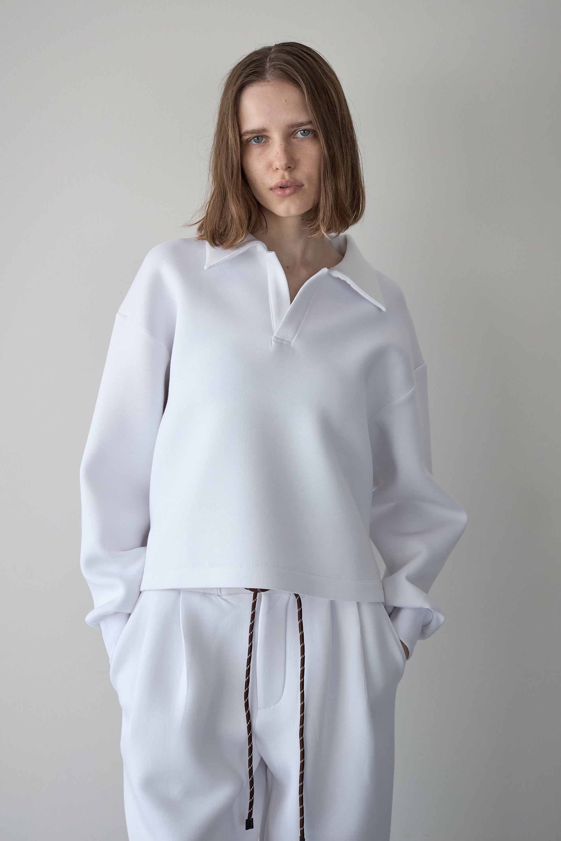 ビックカラースウェット【WHITE】 – ELLIE