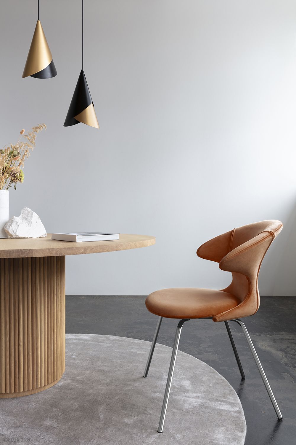 株式会社ELUX（エルックス）