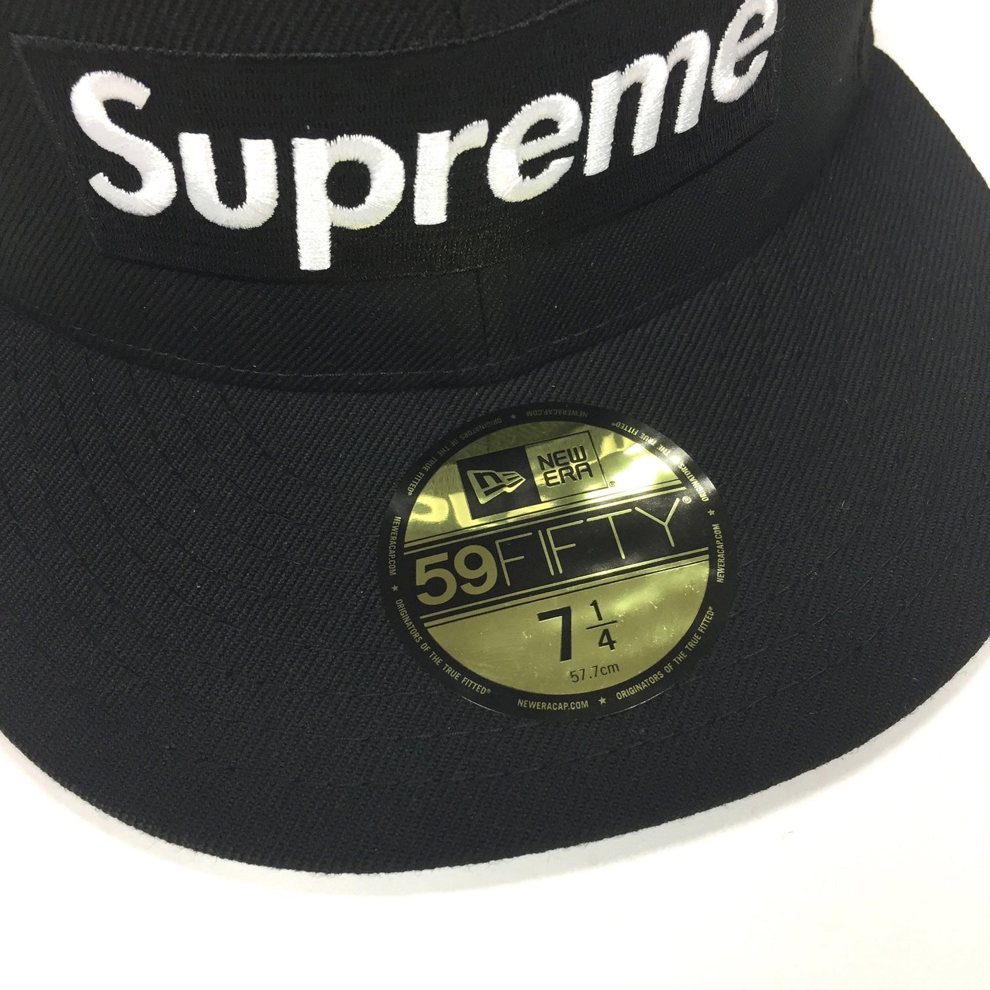 Supreme x New Era - SS17 Red Box Logo Piping Fitted 59FIFTY Hat