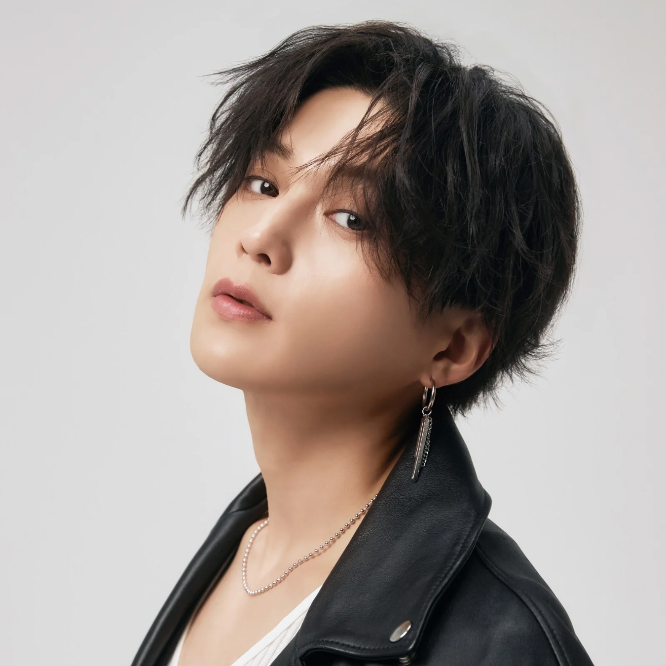 構築”をテーマに八木勇征(FANTASTICS)がアクセで魅せる！IRIEBEACH