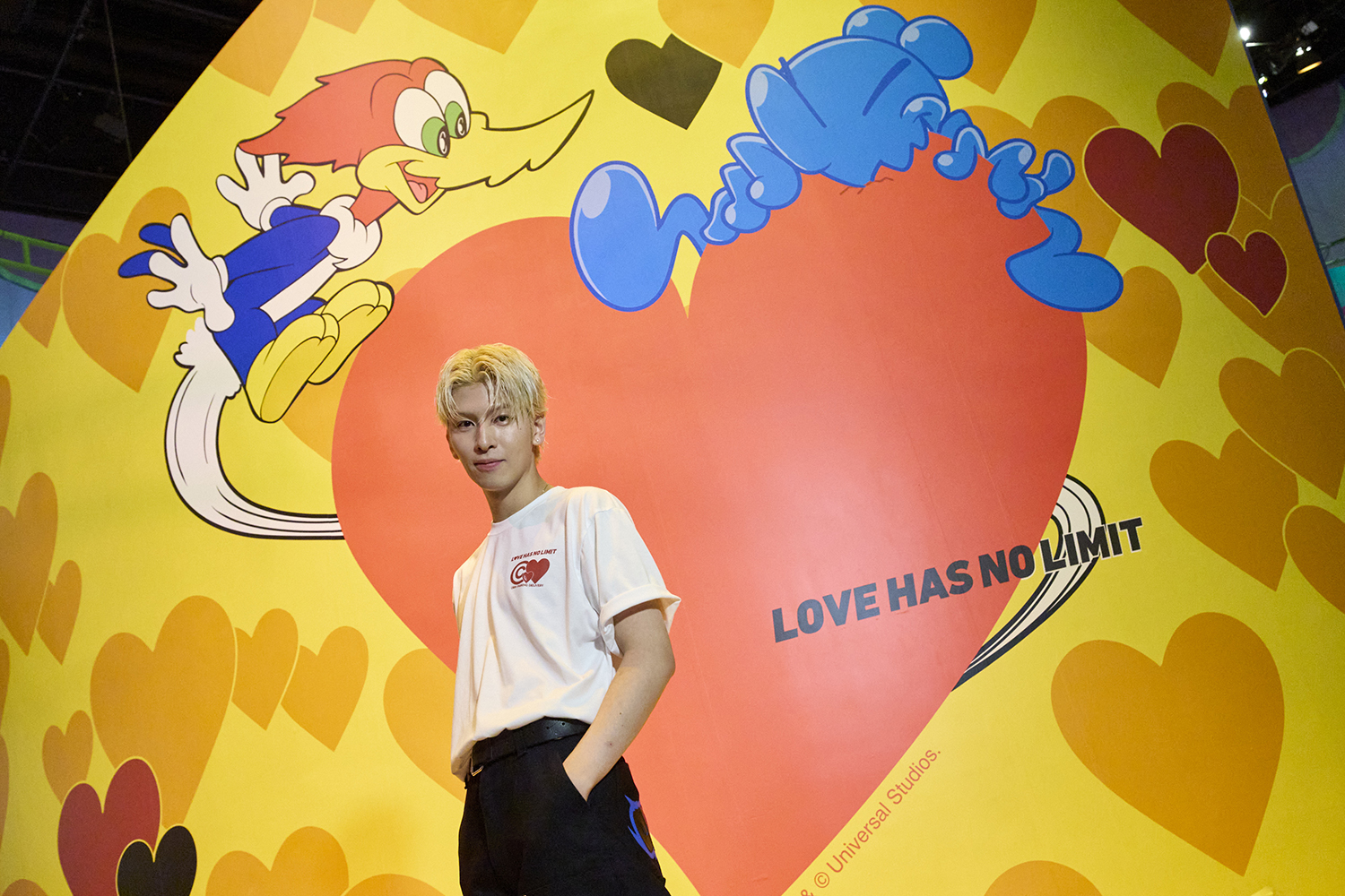 BURN」の楽曲をバックにTHE RAMPAGE・長谷川 慎がサプライズ登壇