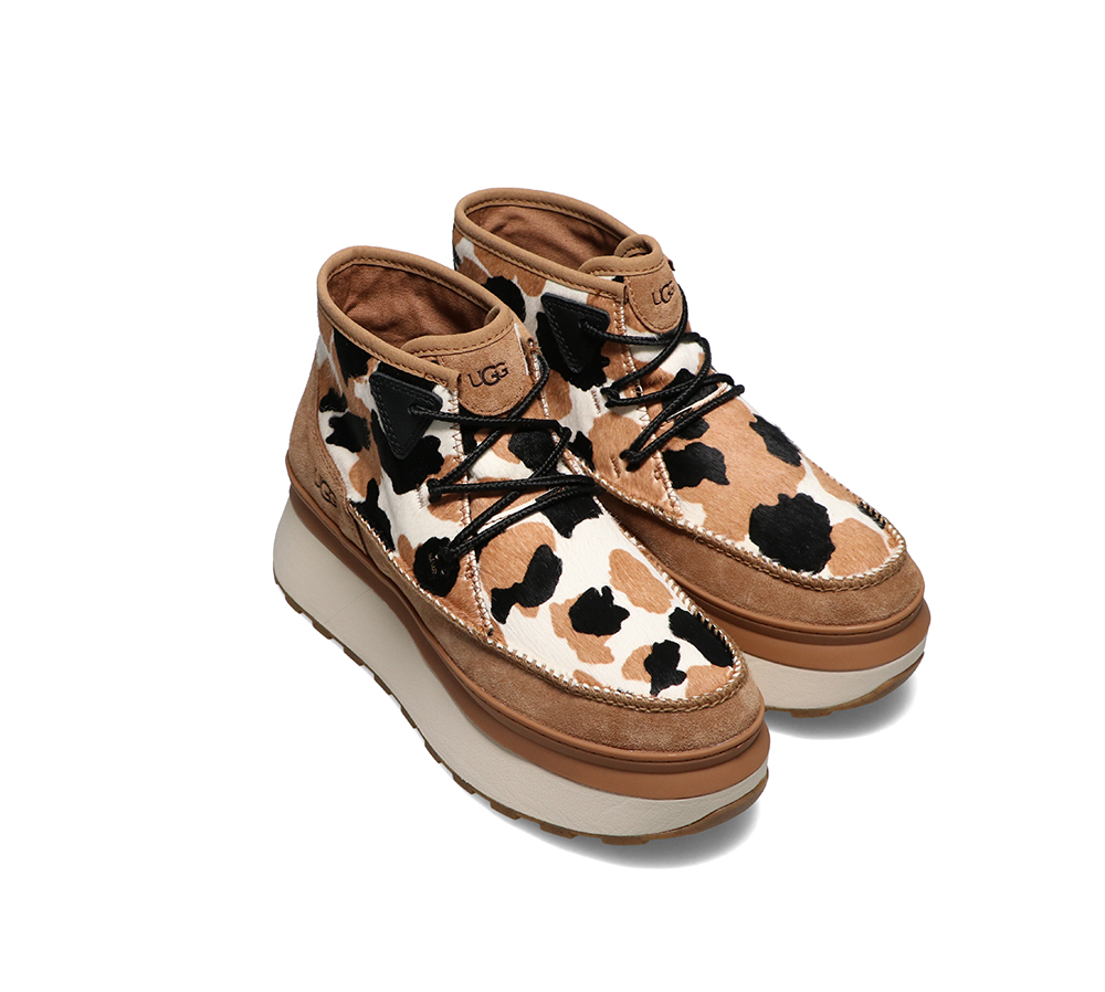 UGG＠mos(アグ アトモス)から牛柄を使った秋にぴったりな「UGG COW