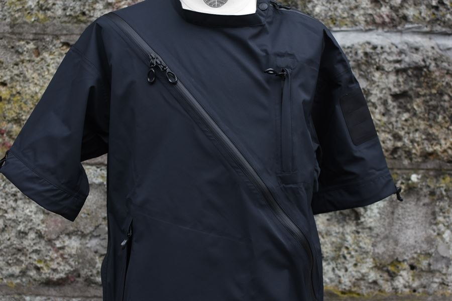 MOUT RECON TAILOR / マウトリーコンテイラー 】より自動透湿