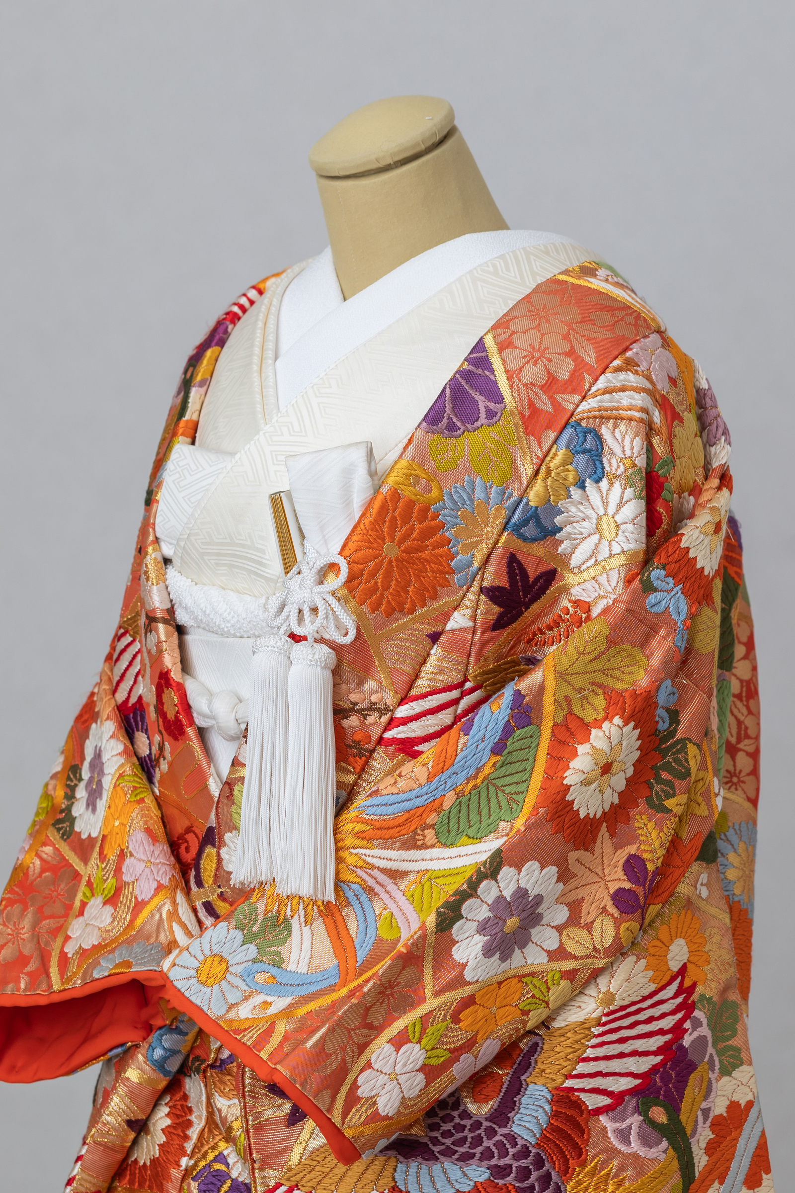 COSTUME：色打掛 IU_089 裂取百花鳳凰紋｜ENISHI_PHOTO WEDDING